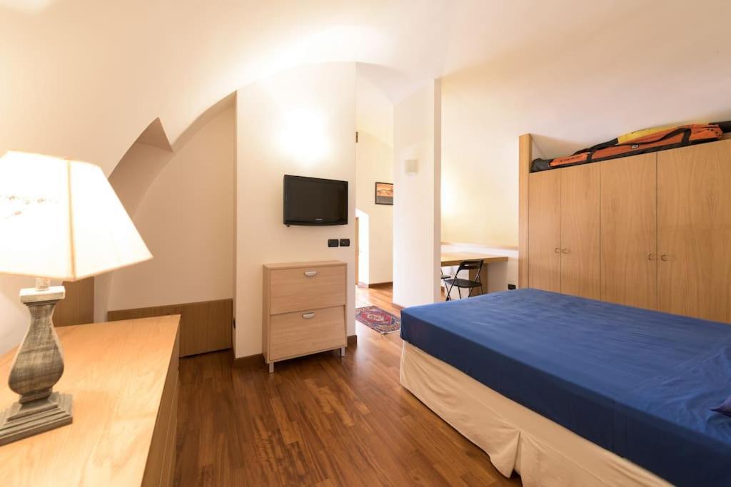 Traditional Apartment In Old City Bari Buitenkant foto