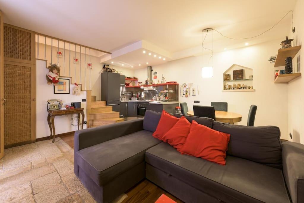Traditional Apartment In Old City Bari Buitenkant foto